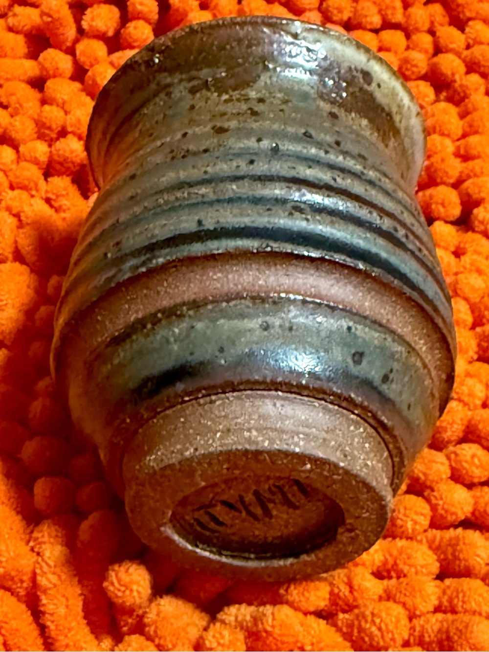 Vintage Hand Thrown Studio Pottery - Picture 4 of 12
